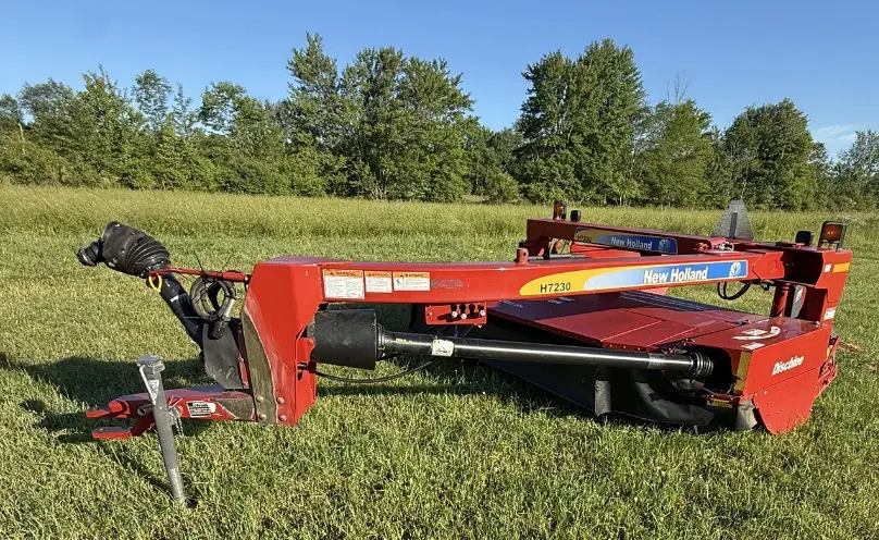 New Holland H7230