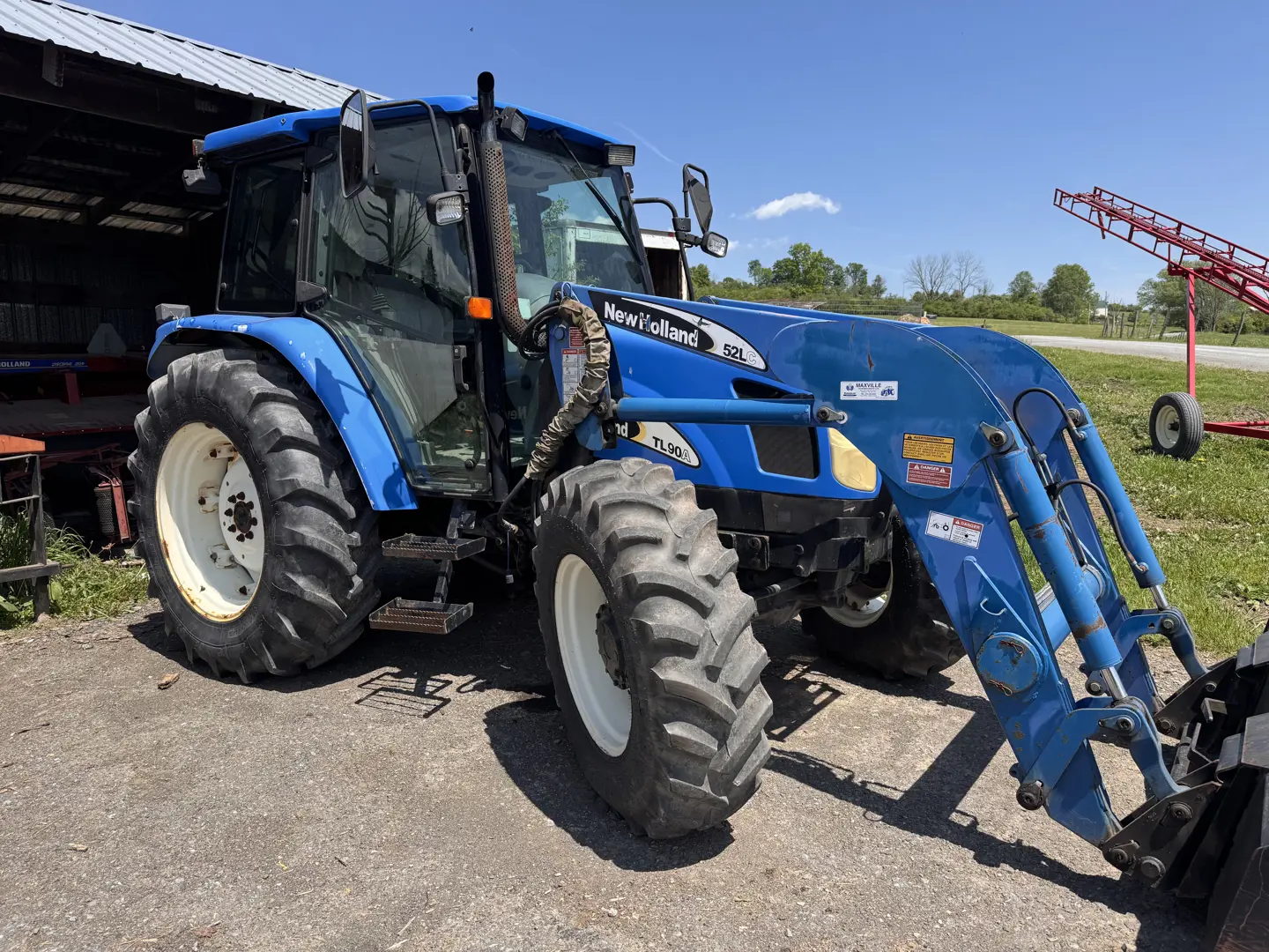 New Holland TL90A