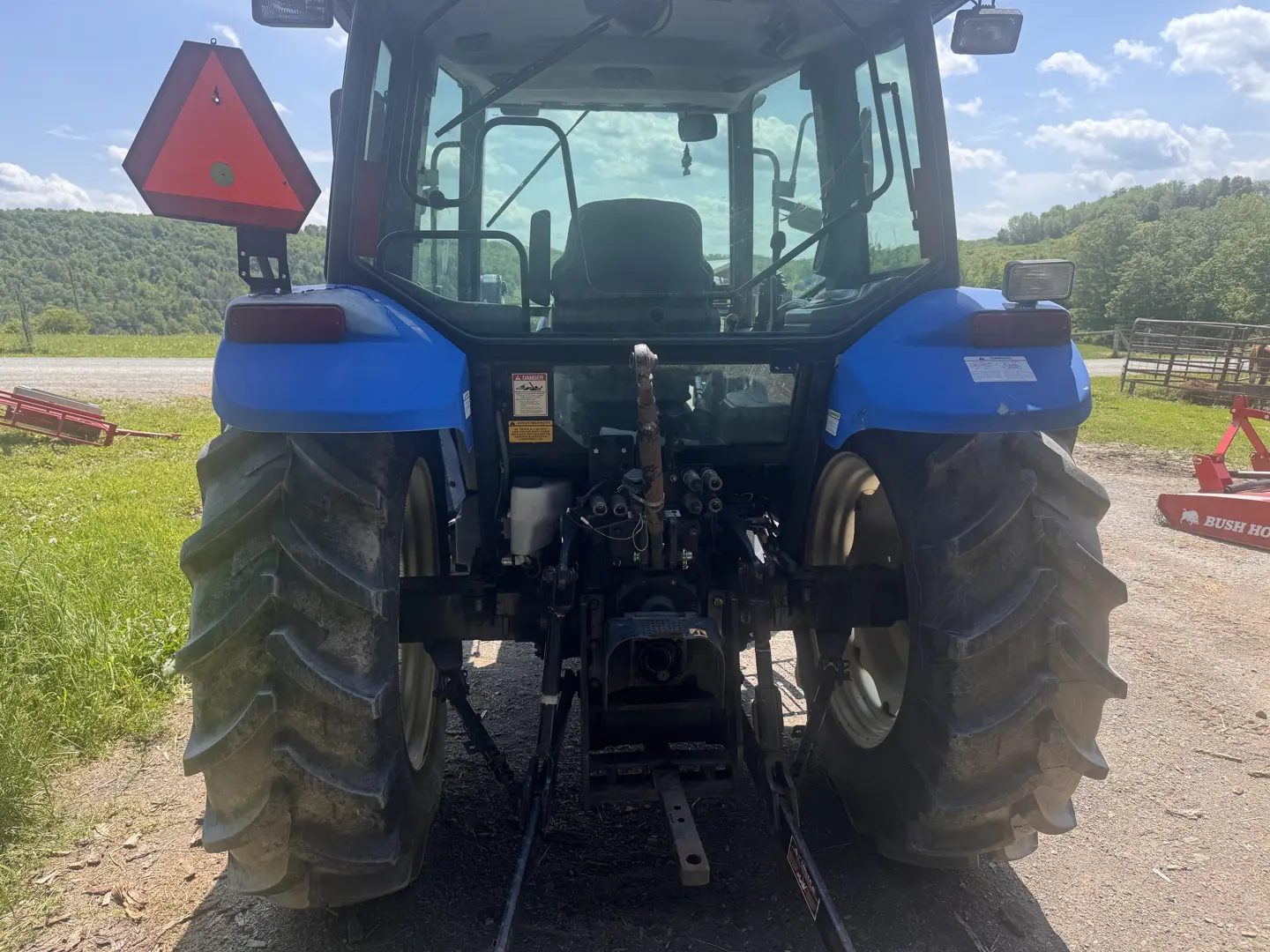 New Holland TL90A