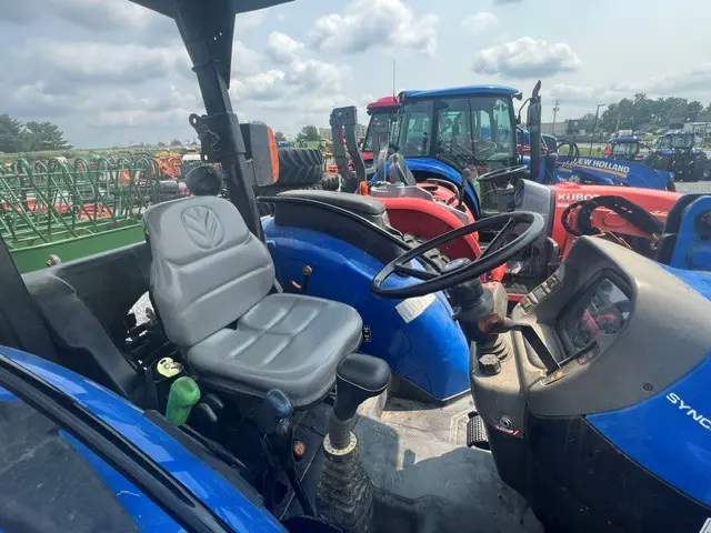 New Holland TN75A4