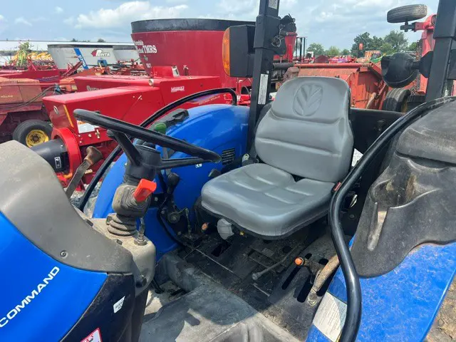 New Holland TN75A4