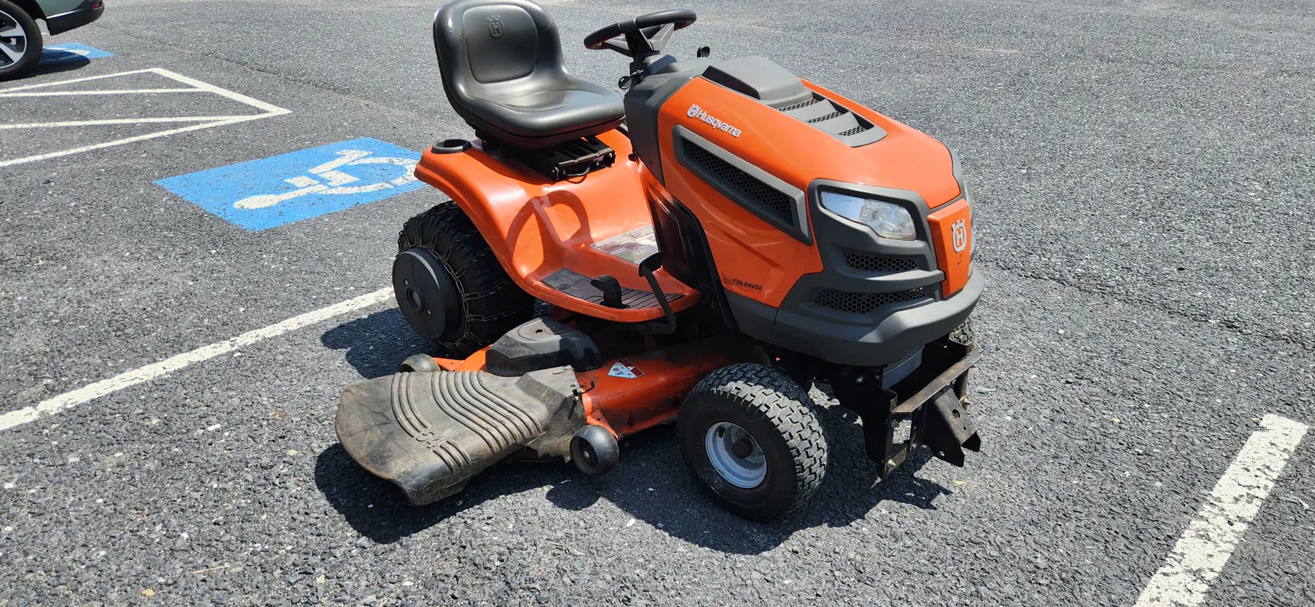 Husqvarna YTH24V54
