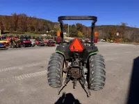 John Deere 3038E