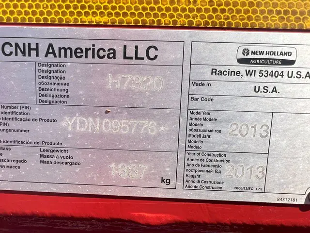 New Holland H7320