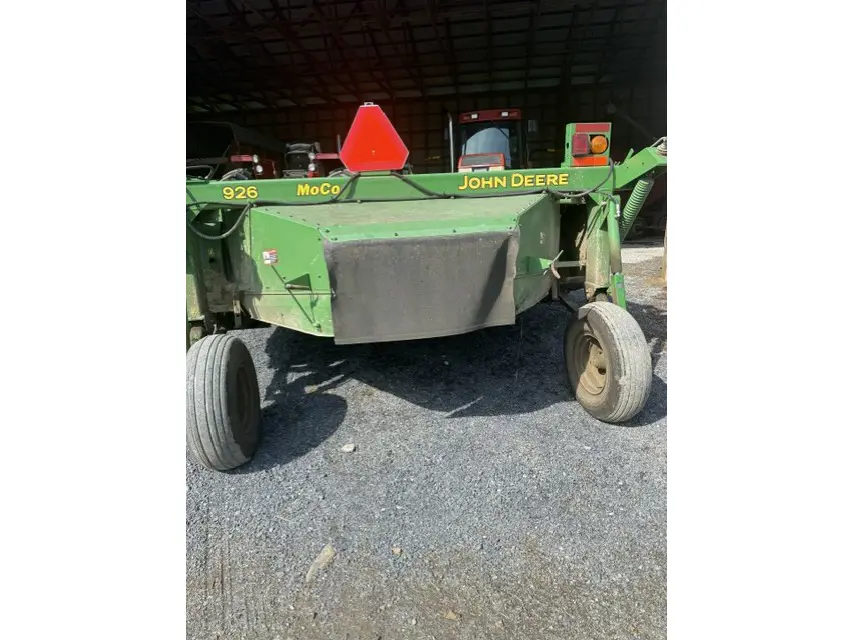 John Deere 926