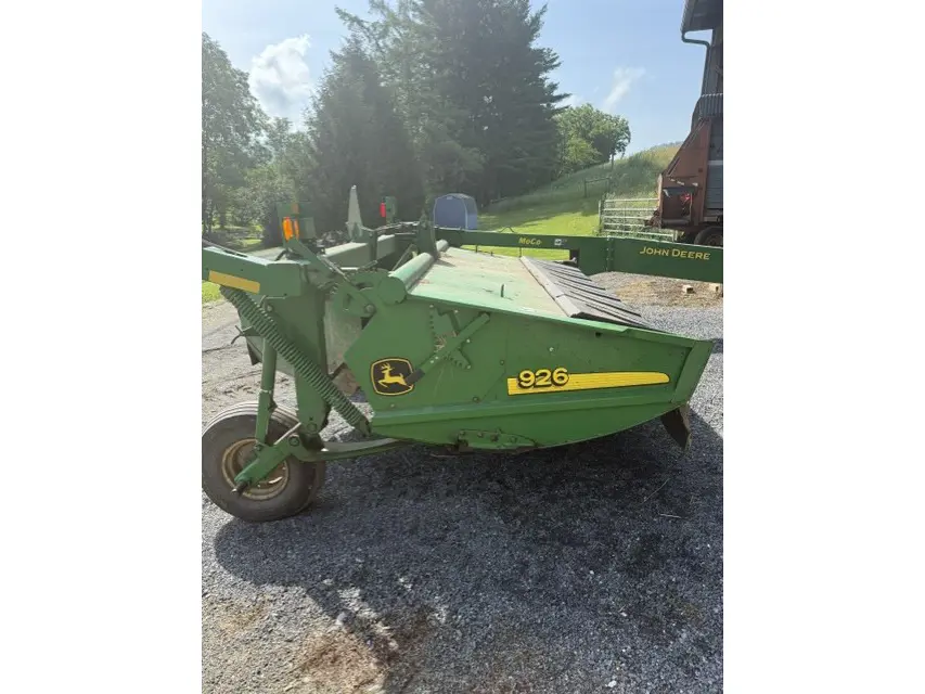 John Deere 926