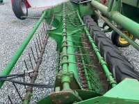 John Deere 820