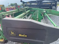 John Deere 820