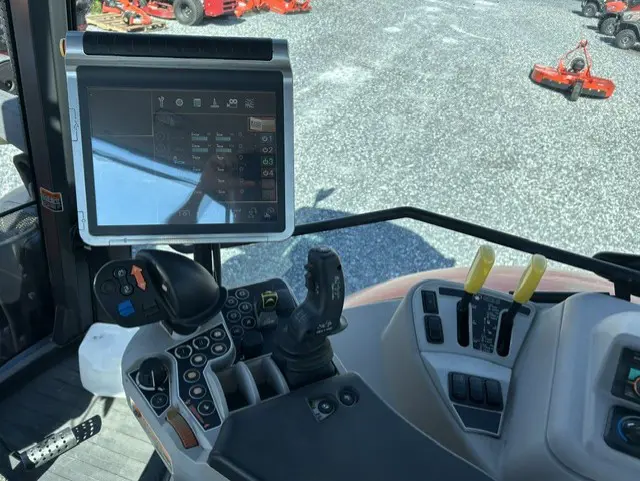Kubota m7-151