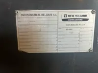New Holland BIG BALER 330PC