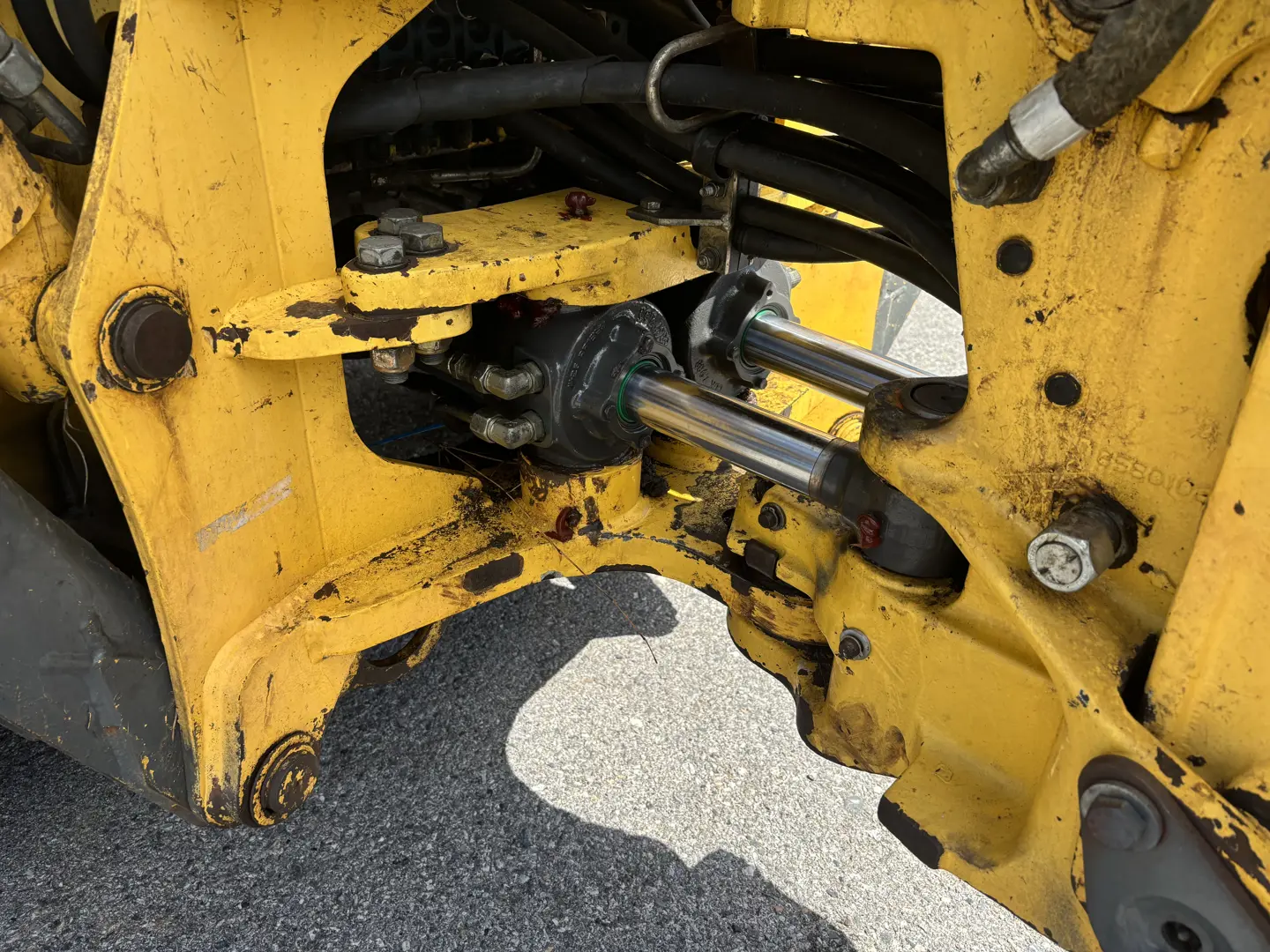 New Holland LB110.B