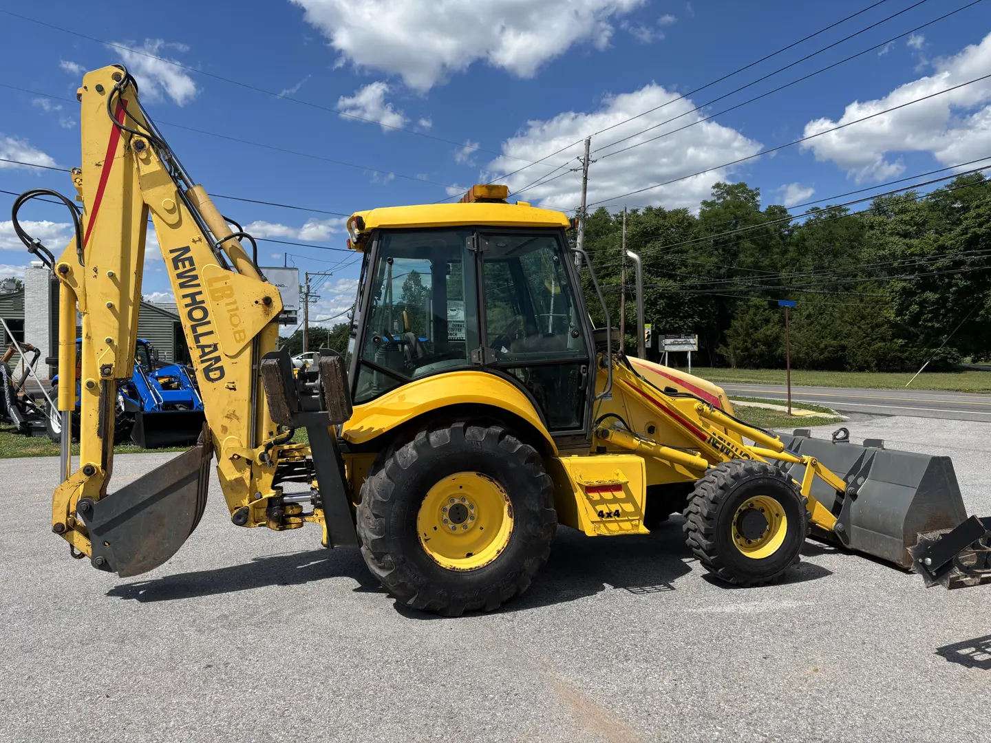 New Holland LB110.B