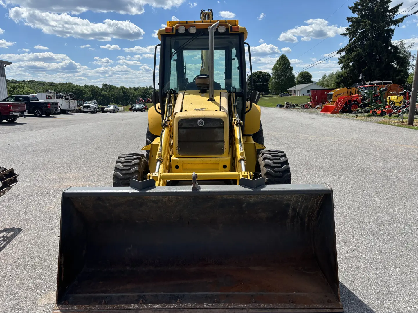 New Holland LB110.B