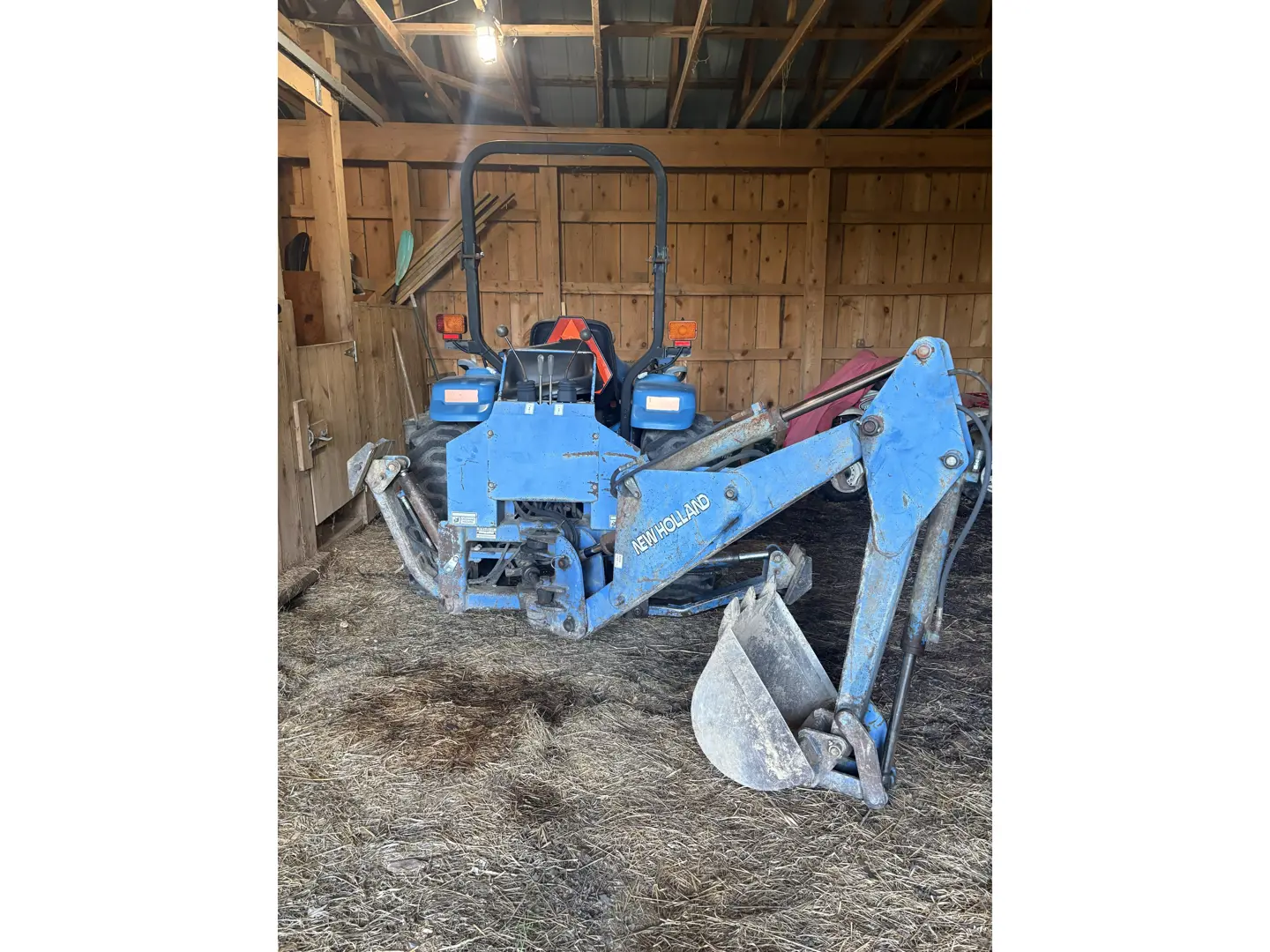 New Holland TC33D