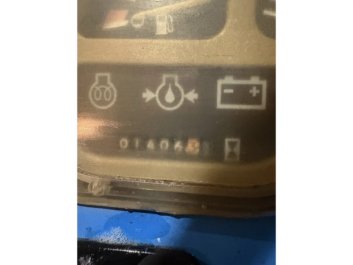 New Holland TC33D