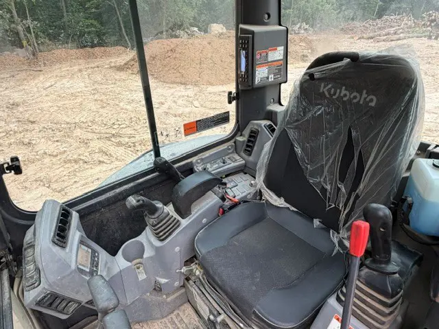 Kubota KX033-4R3A