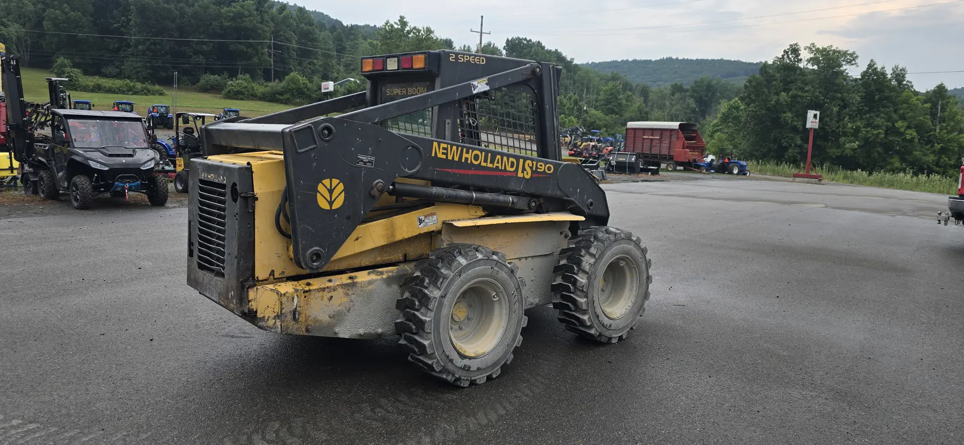 New Holland LS190