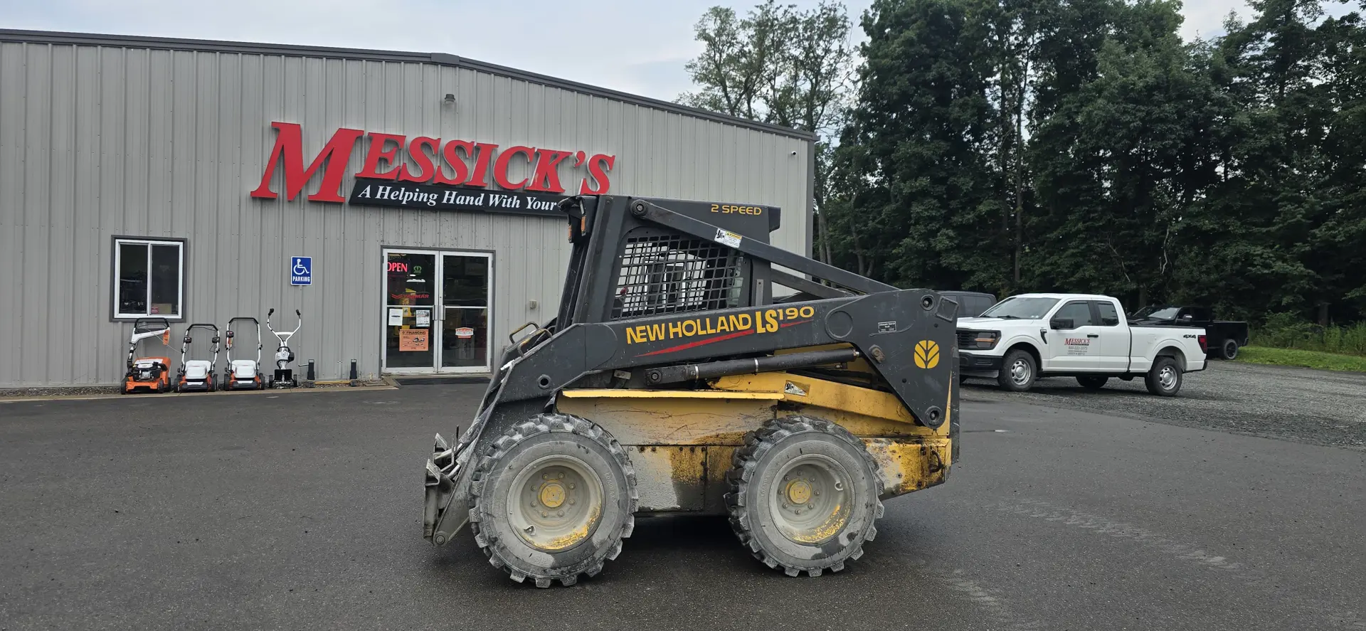 New Holland LS190