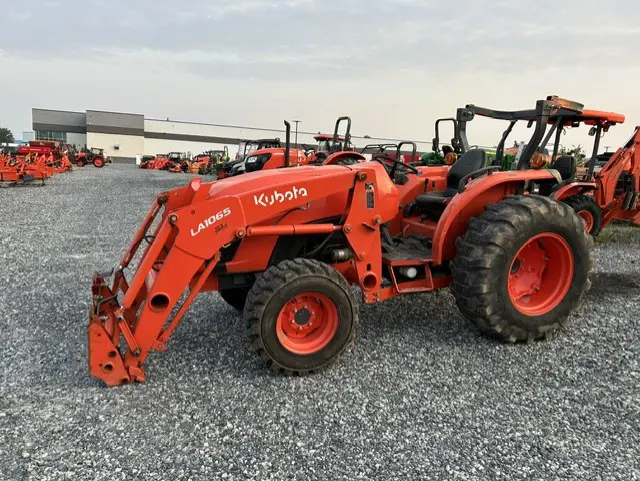 Kubota MX6000HST