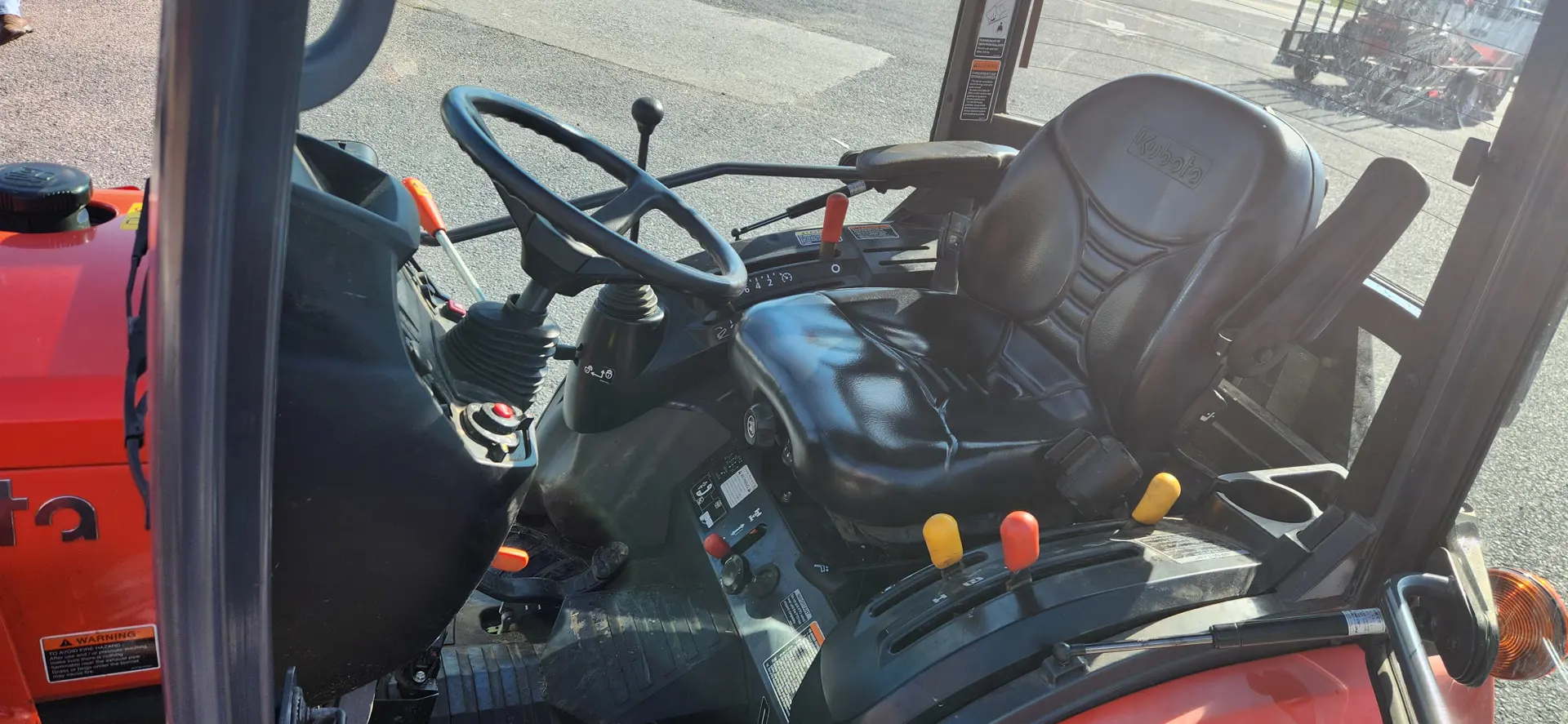 Kubota LX2610HSDC