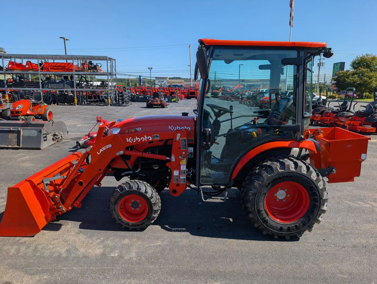 Kubota LX2610HSDC