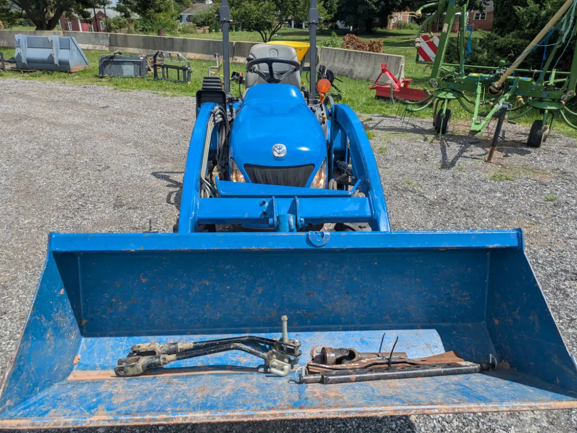 New Holland T1030