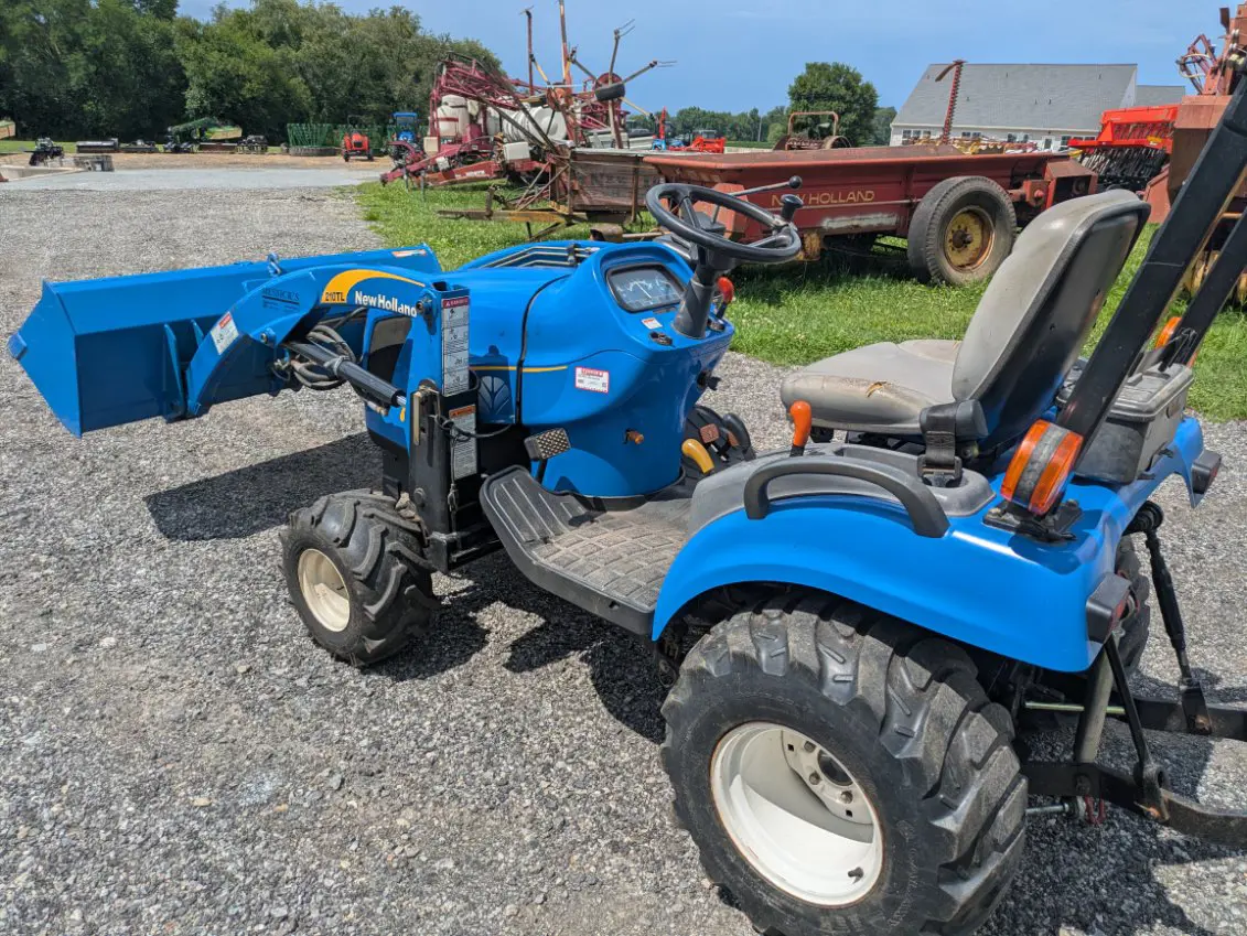 New Holland T1030