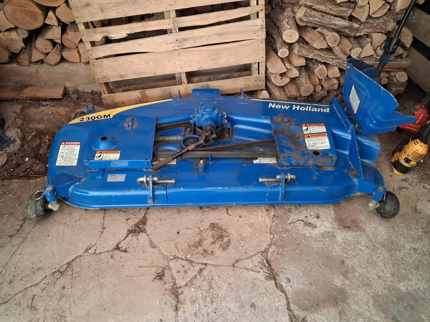 New Holland T1030