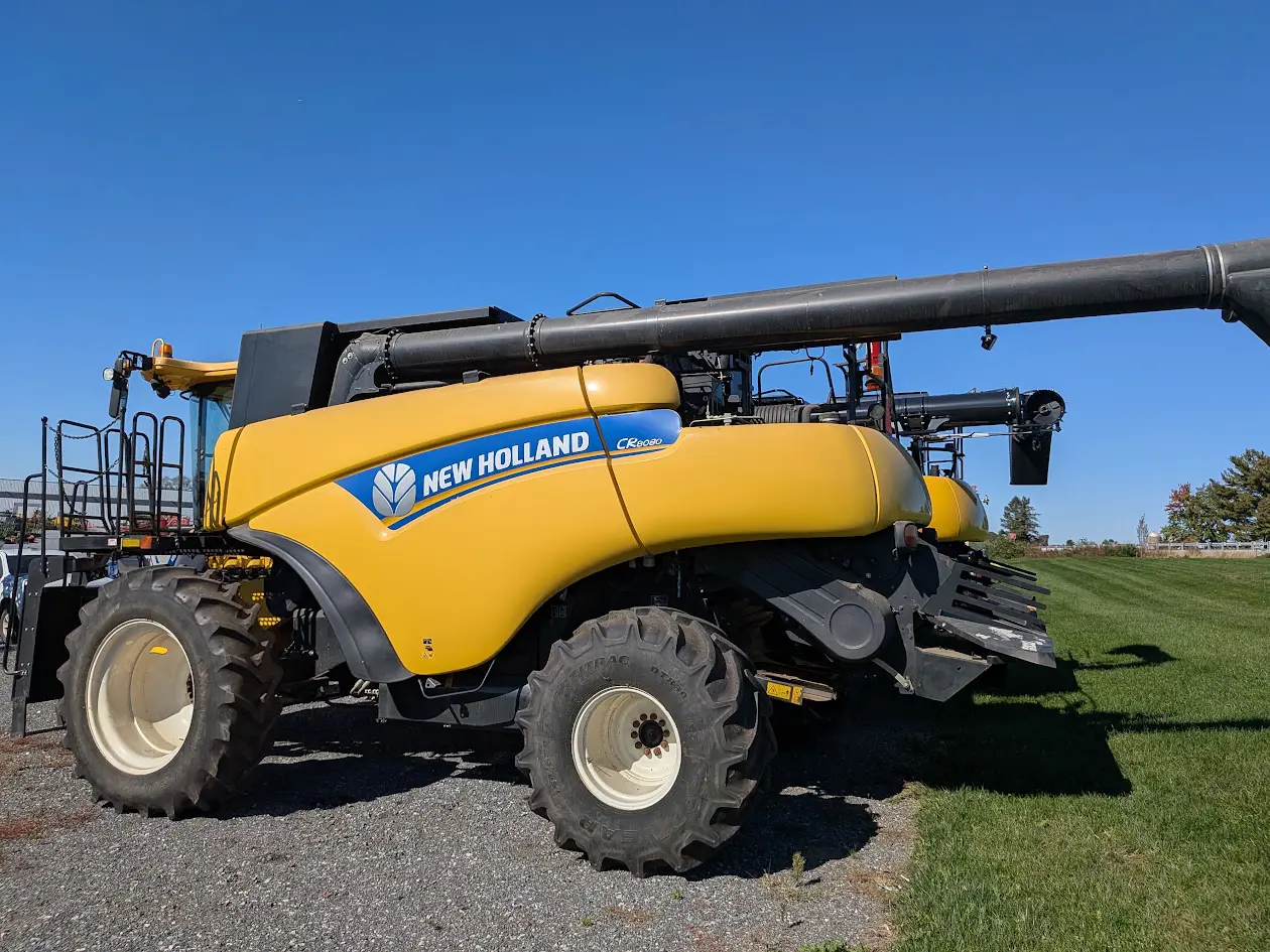 New Holland CR8080