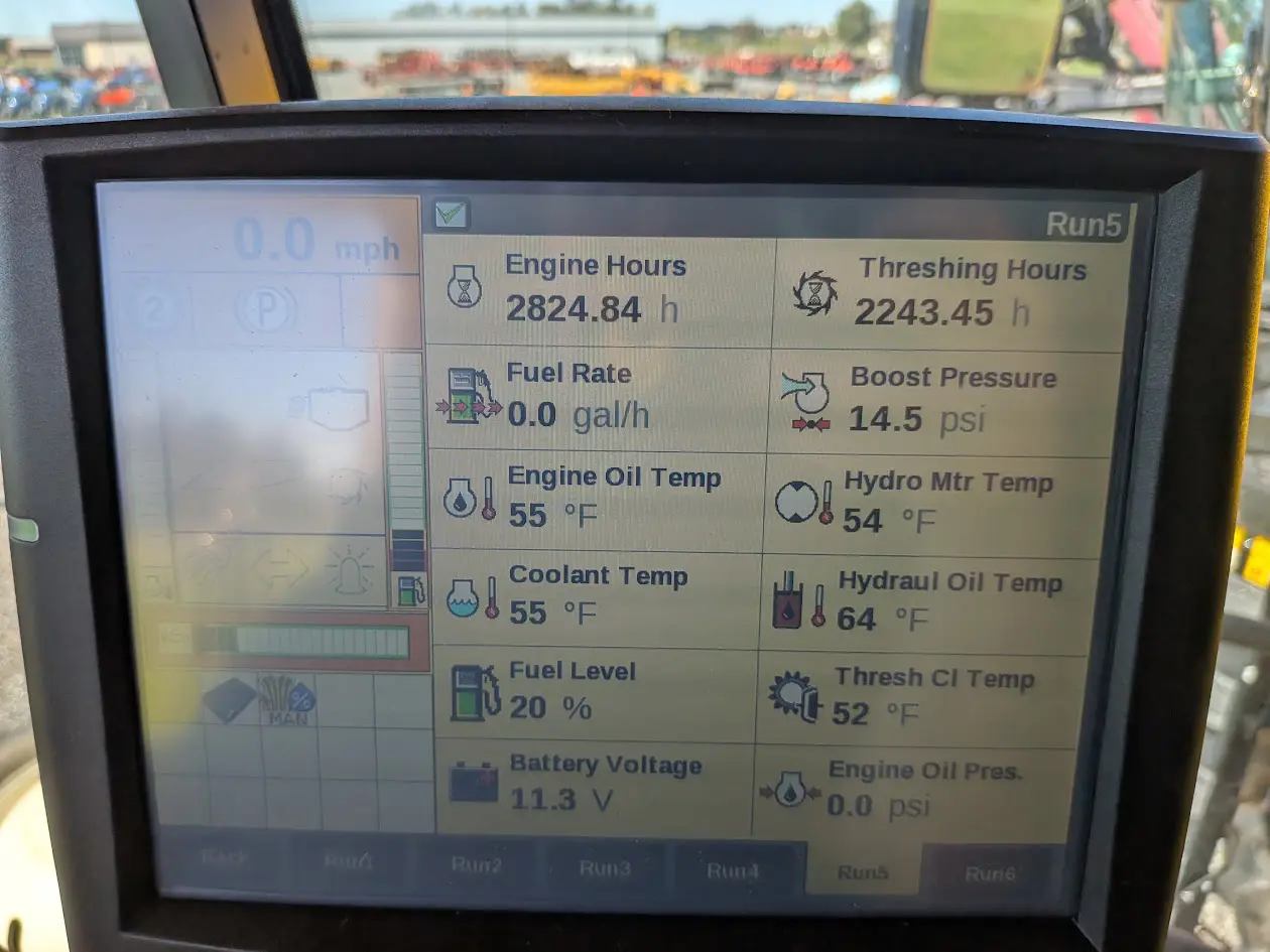 New Holland CR8080