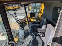 New Holland CR8080