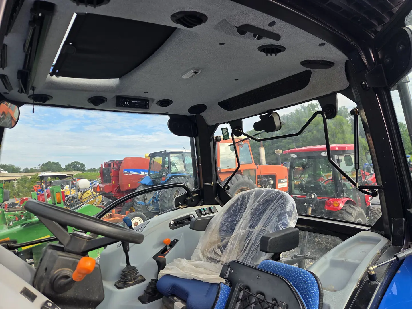 New Holland WORKMASTER 75 T4A