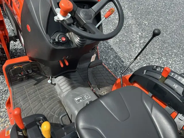 Kubota LX2610HSD