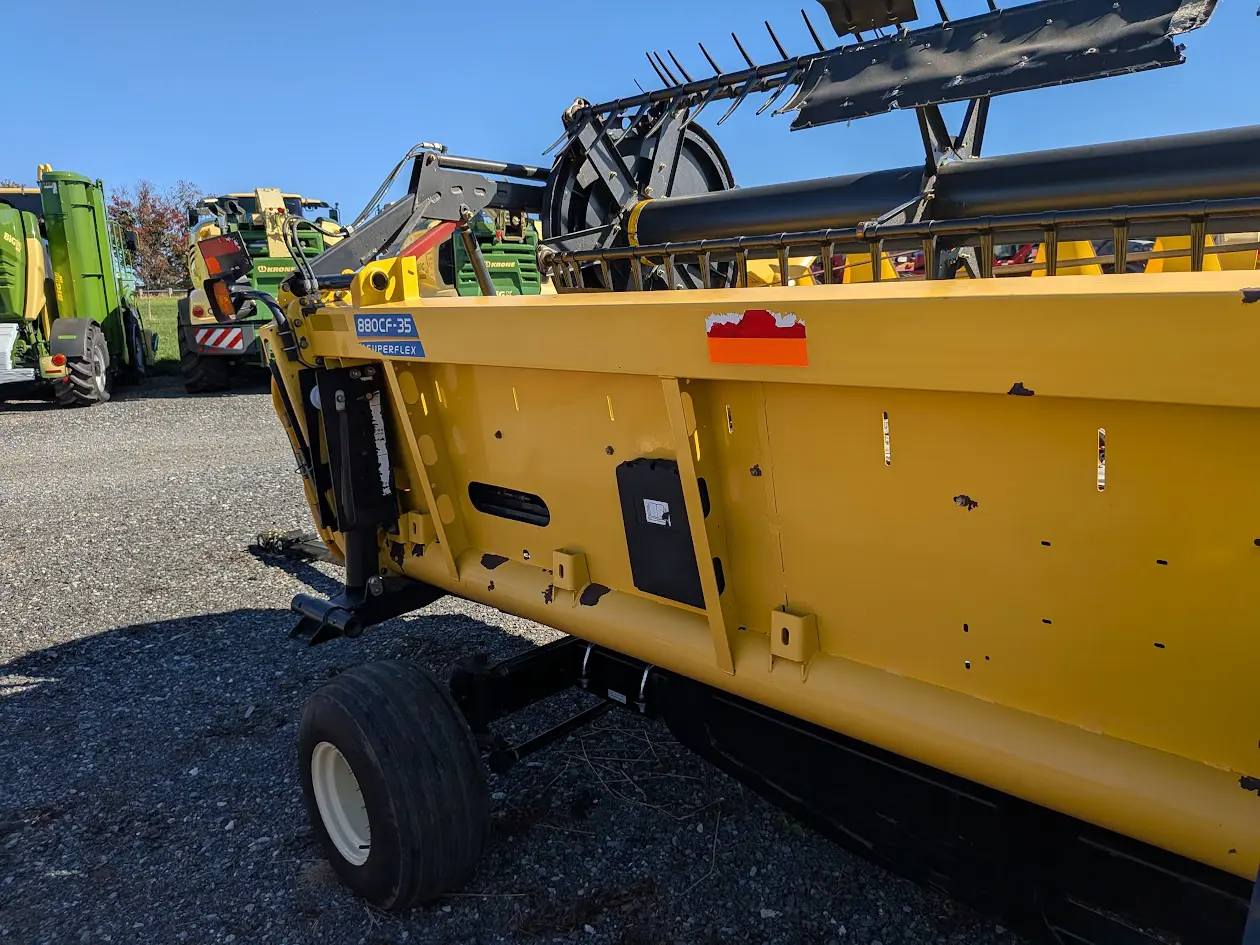 New Holland 880CF