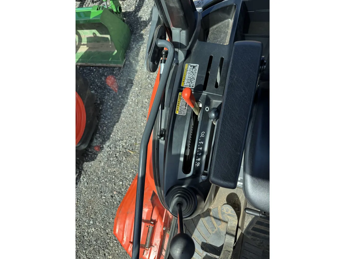 Kubota B2650HSDC