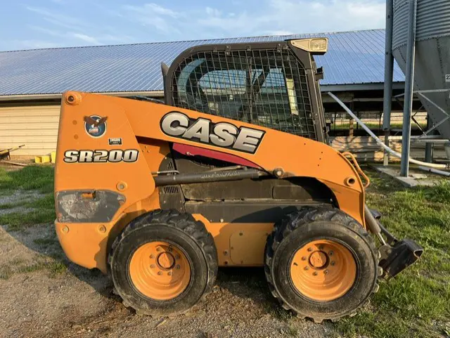 Case SR200