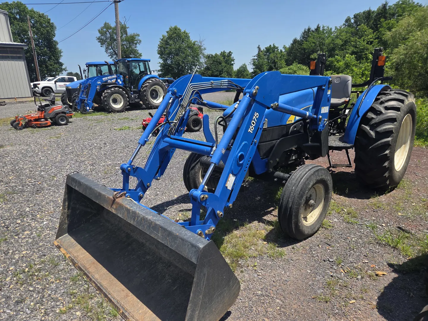 New Holland TT75A