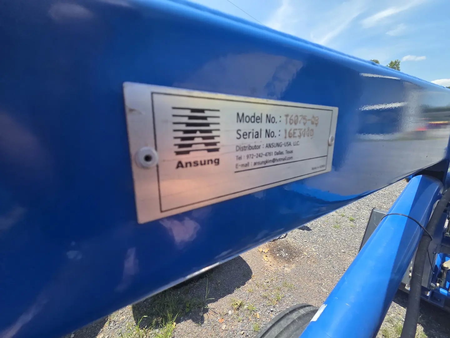 New Holland TT75A