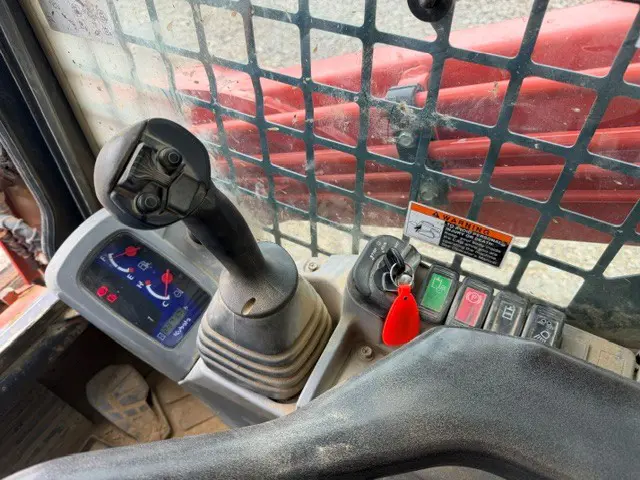 Kubota SVL75-2HWC