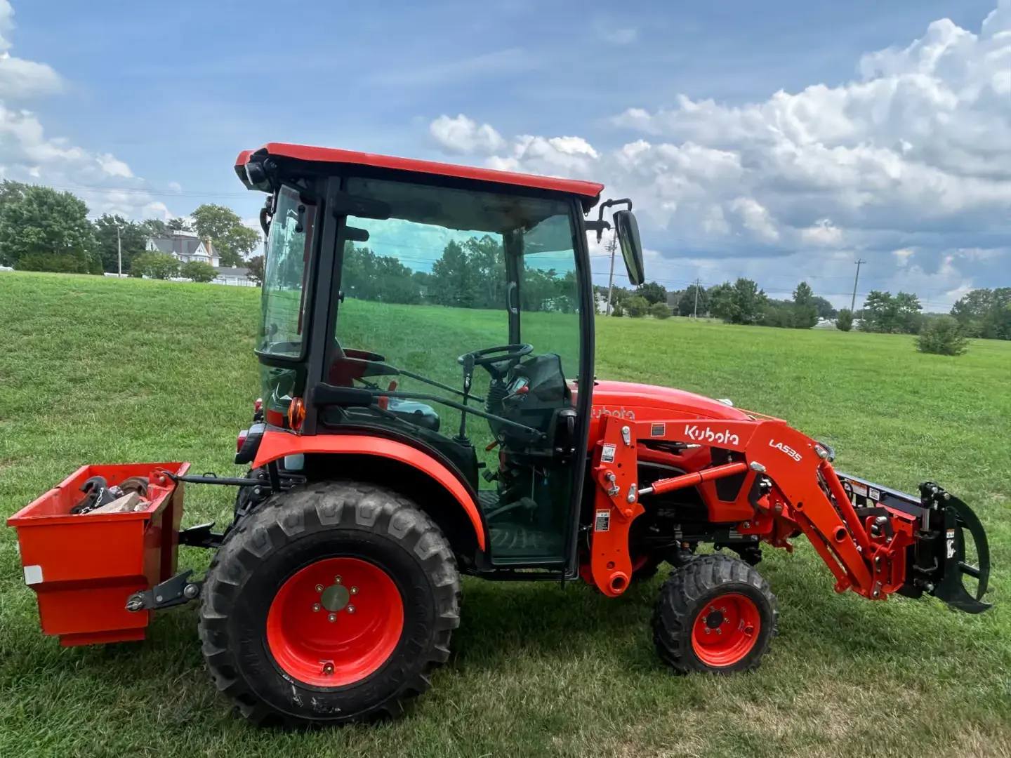 Kubota LX2610HSDC