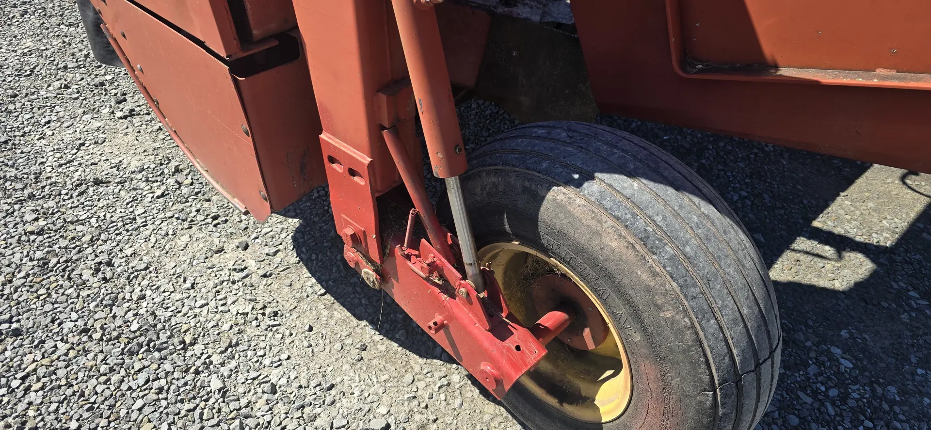 New Holland 1411