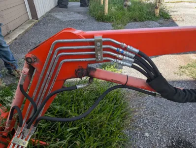 Part Number: Kubota LA402