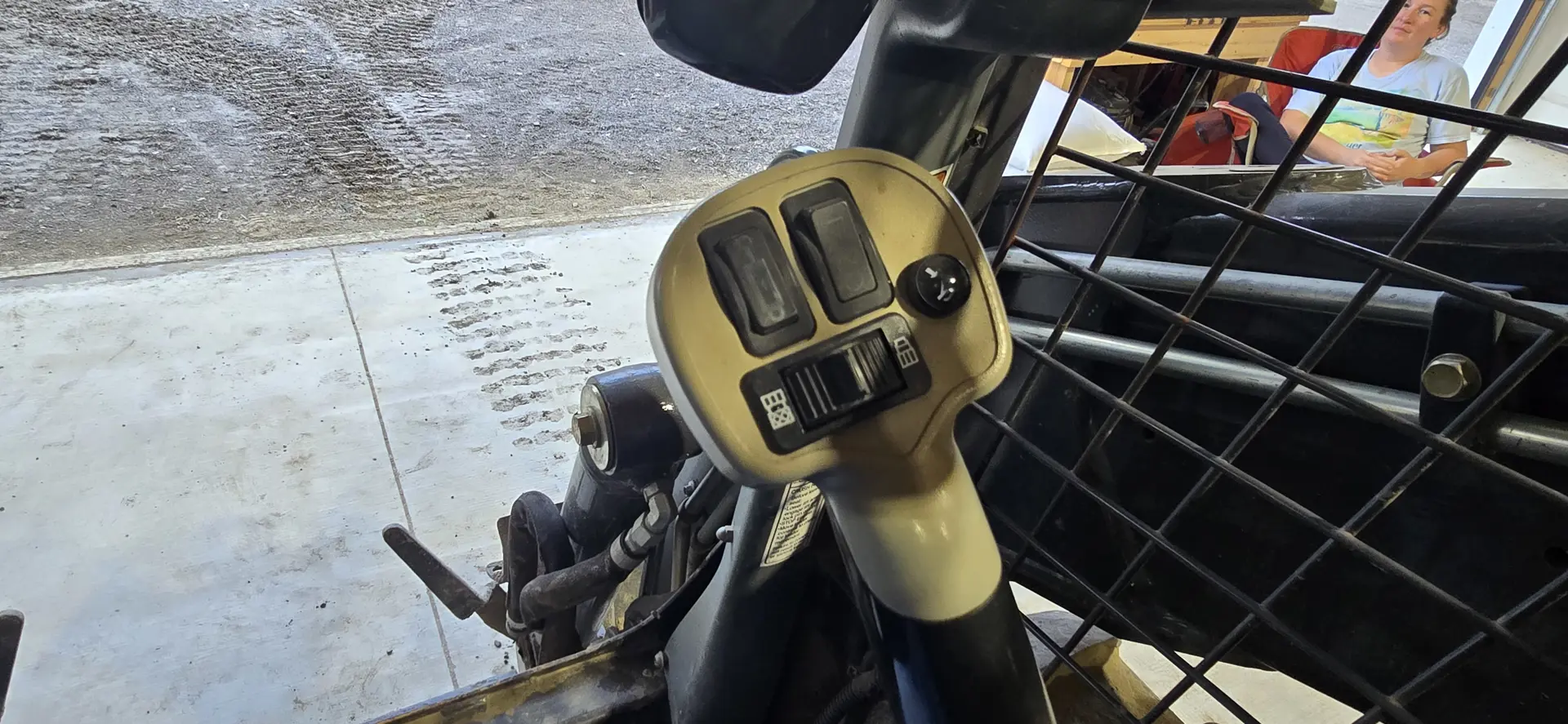 New Holland C232