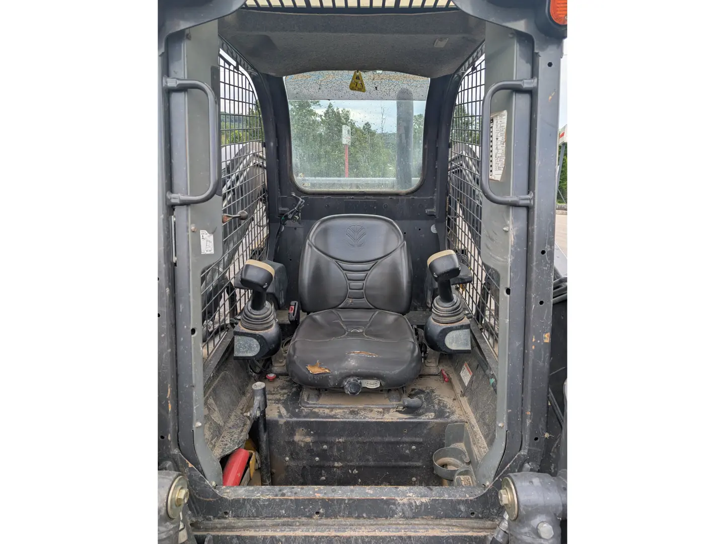 New Holland C232