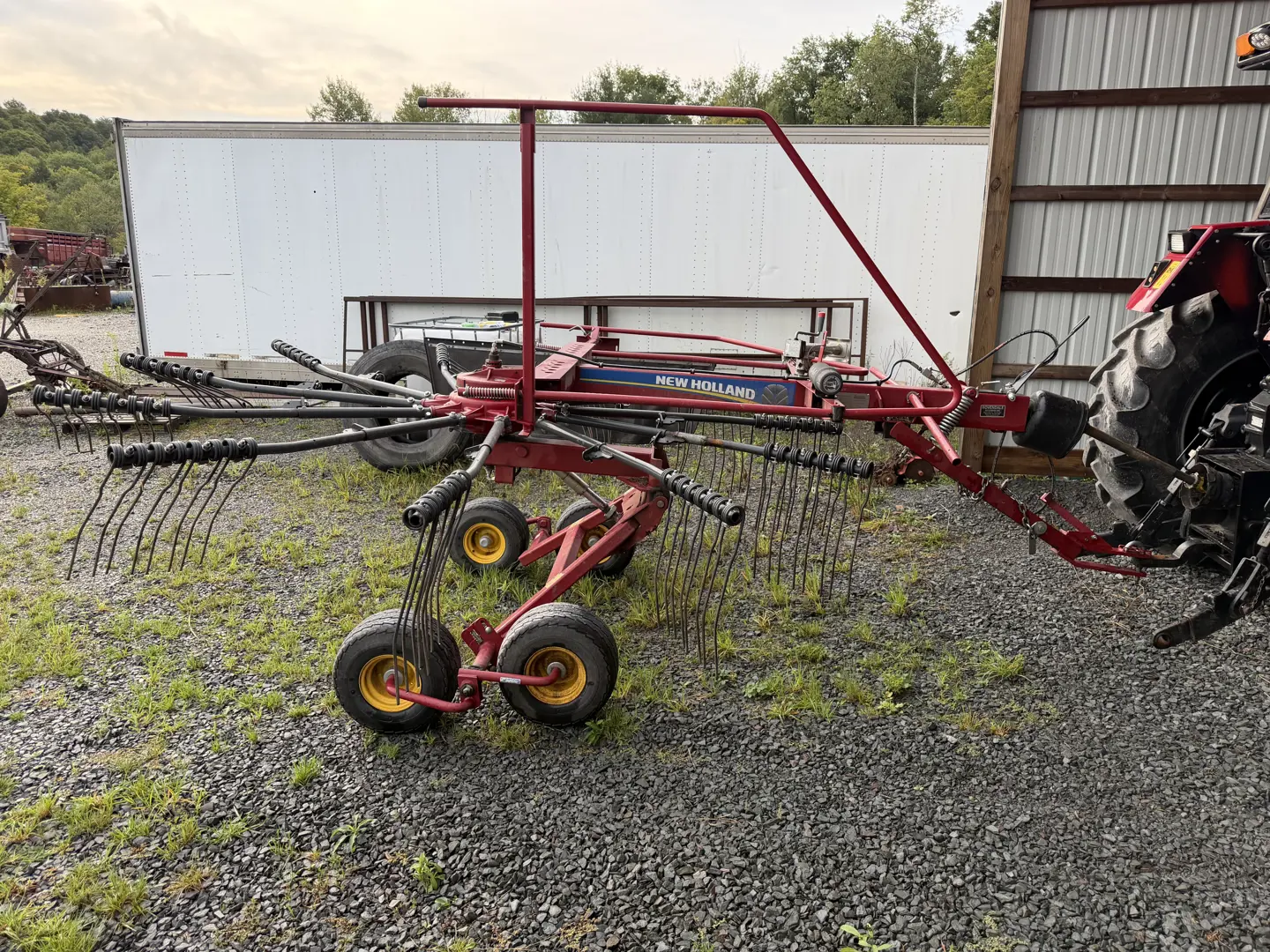 New Holland 3114