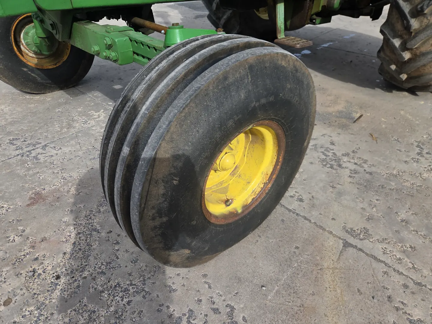 John Deere 4630
