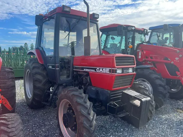 Case-IH 685