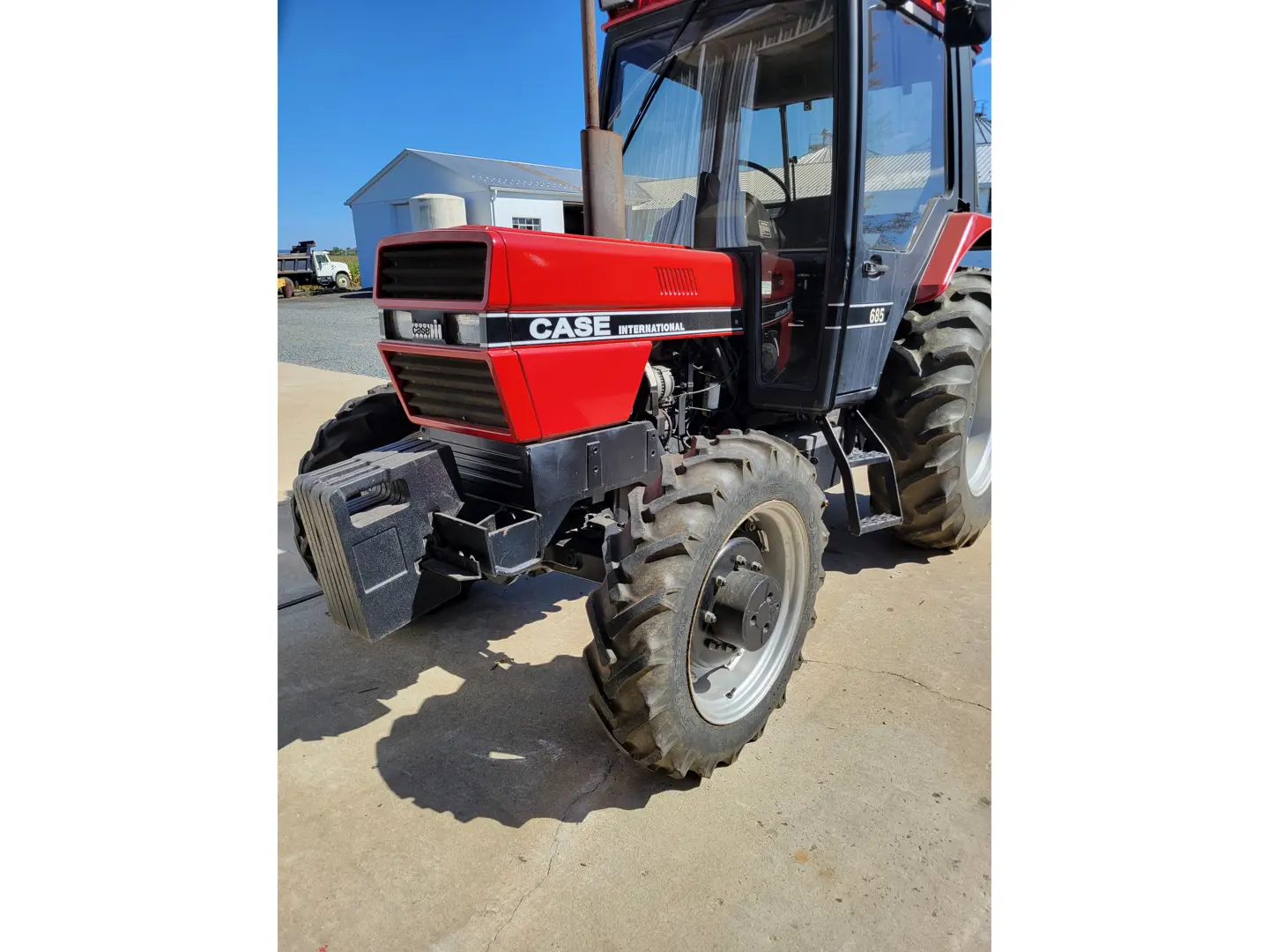 Case-IH 685