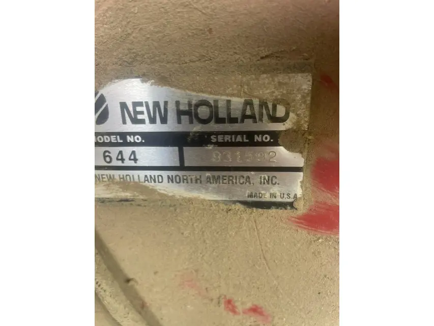 New Holland 644
