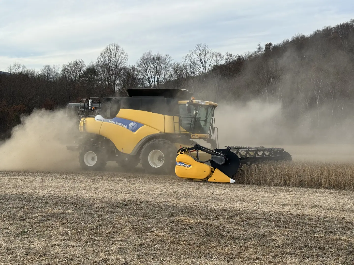 New Holland CR9070